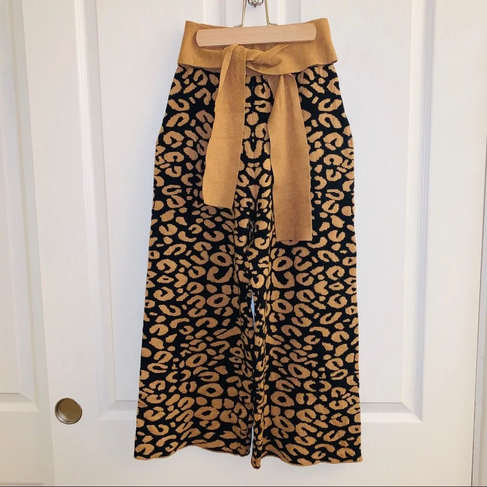 NWT THML Leopard Knit Wide Leg Tie Cropped Pants - Picture 3 of 14